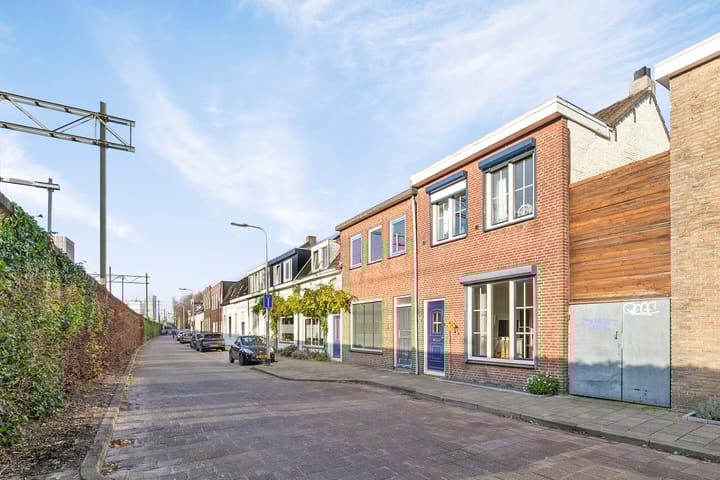 Foto 30 van Zuid-Oosterstraat 48