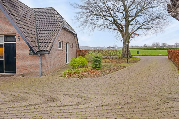 Foto 34 van Beatrixweg 36