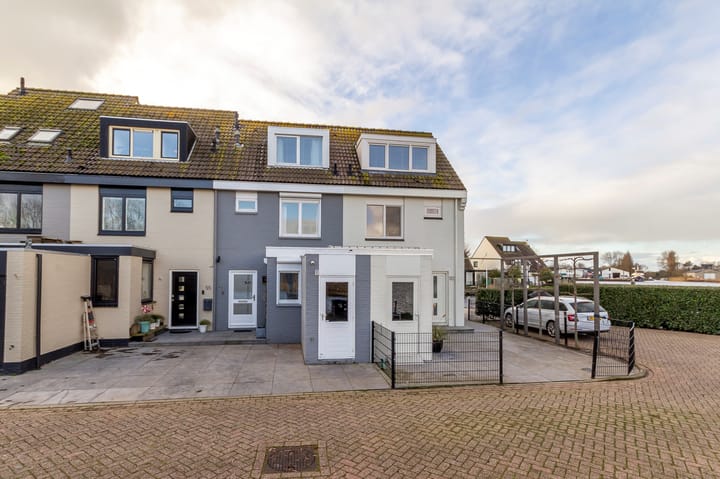 Foto 3 van Saturnus 56