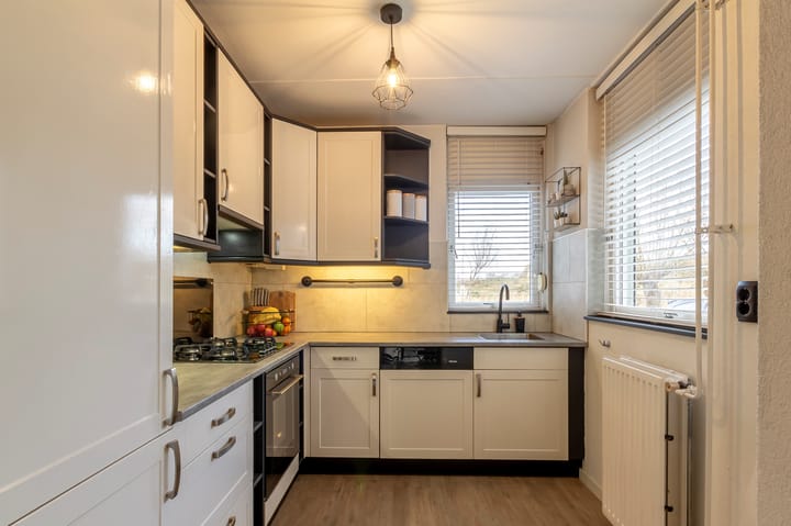 Foto 12 van Saturnus 56