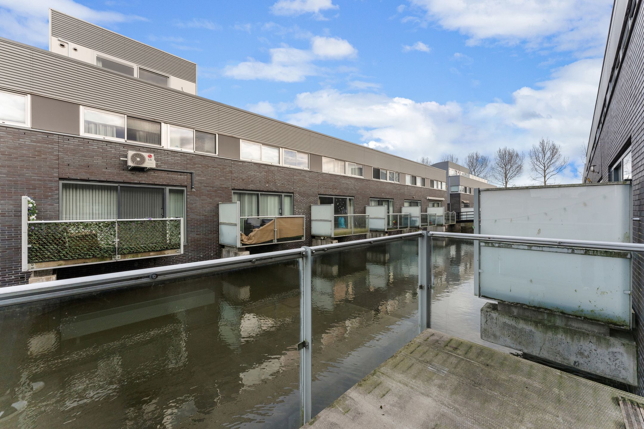 Photo 3 of Van der Voortvaart 17