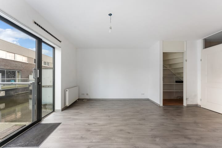 Photo 9 of Van der Voortvaart 17