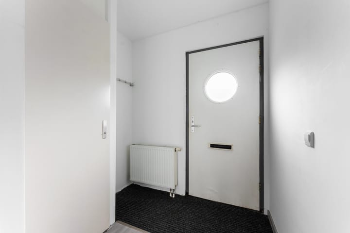 Photo 18 of Van der Voortvaart 17