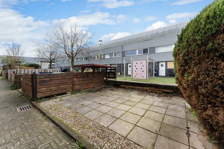 Photo 35 of Van der Voortvaart 17