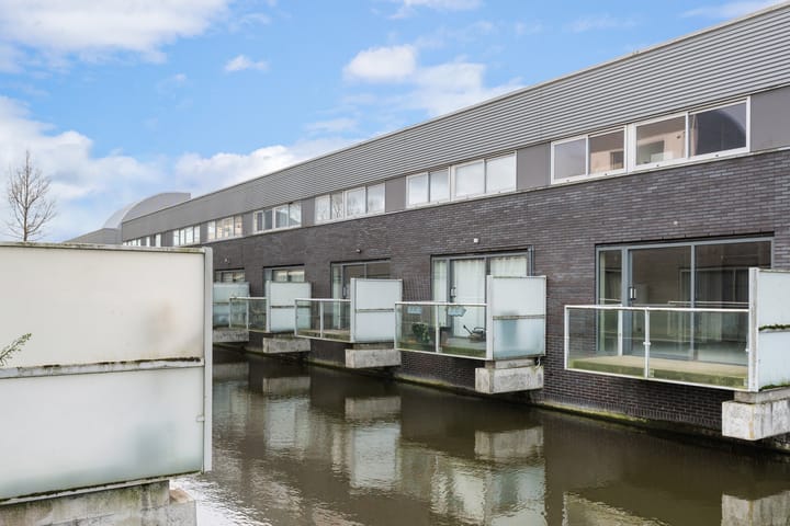 Photo 39 of Van der Voortvaart 17