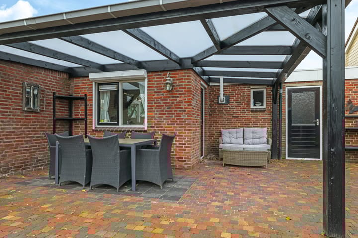 Foto 3 van Van Rooijenstraat 5