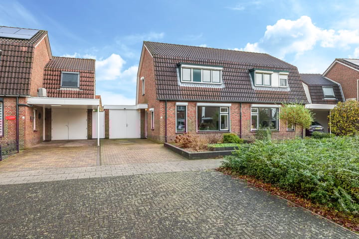 Foto 6 van Van Rooijenstraat 5