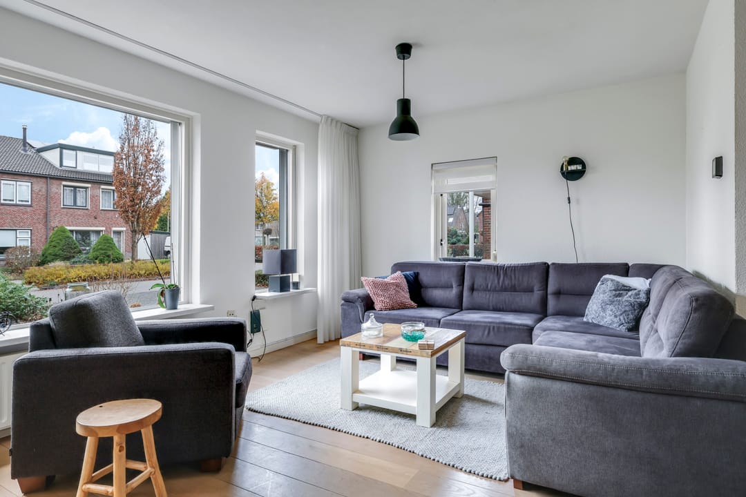 Photo 11 of Van Rooijenstraat 5