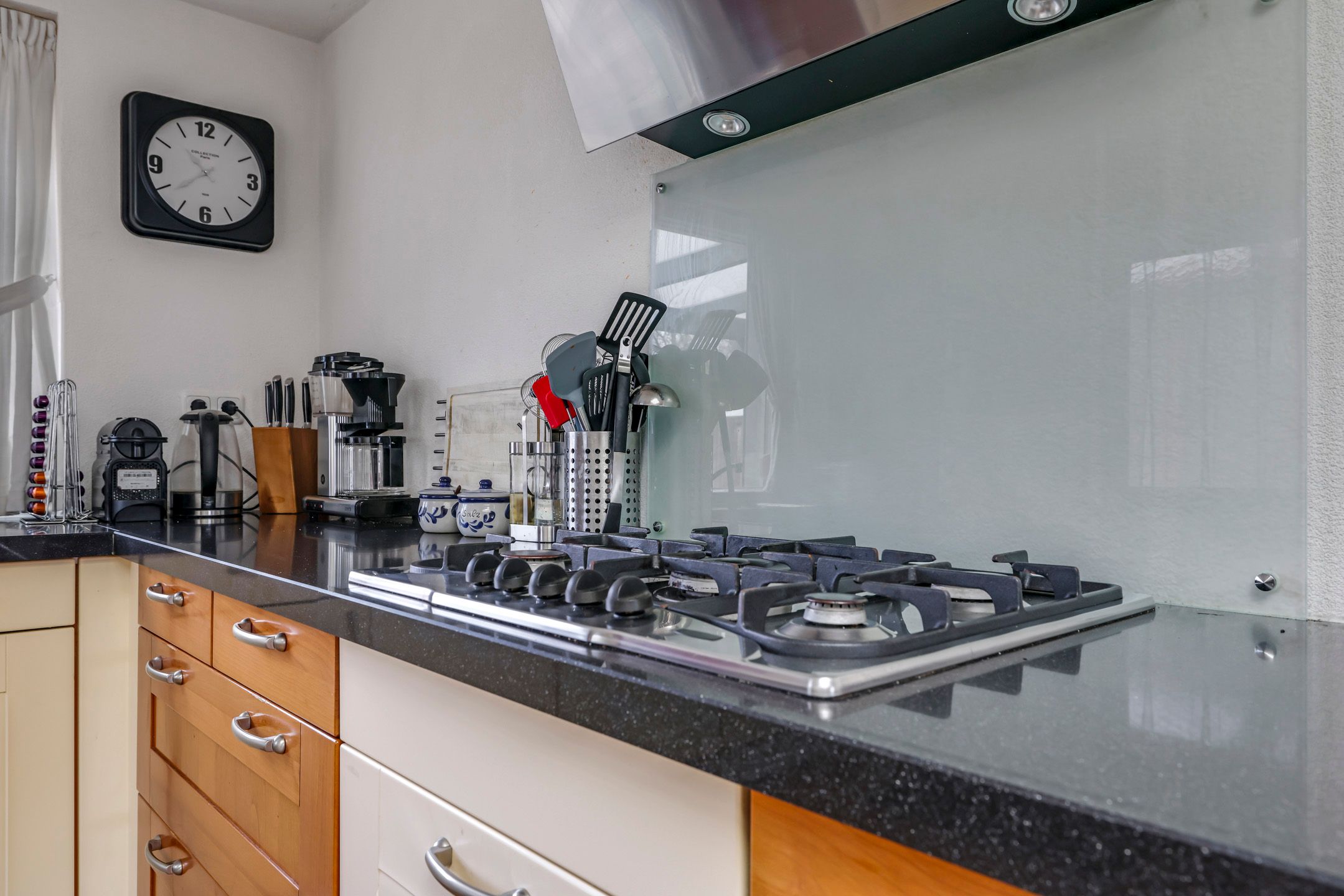 Photo 18 of Van Rooijenstraat 5