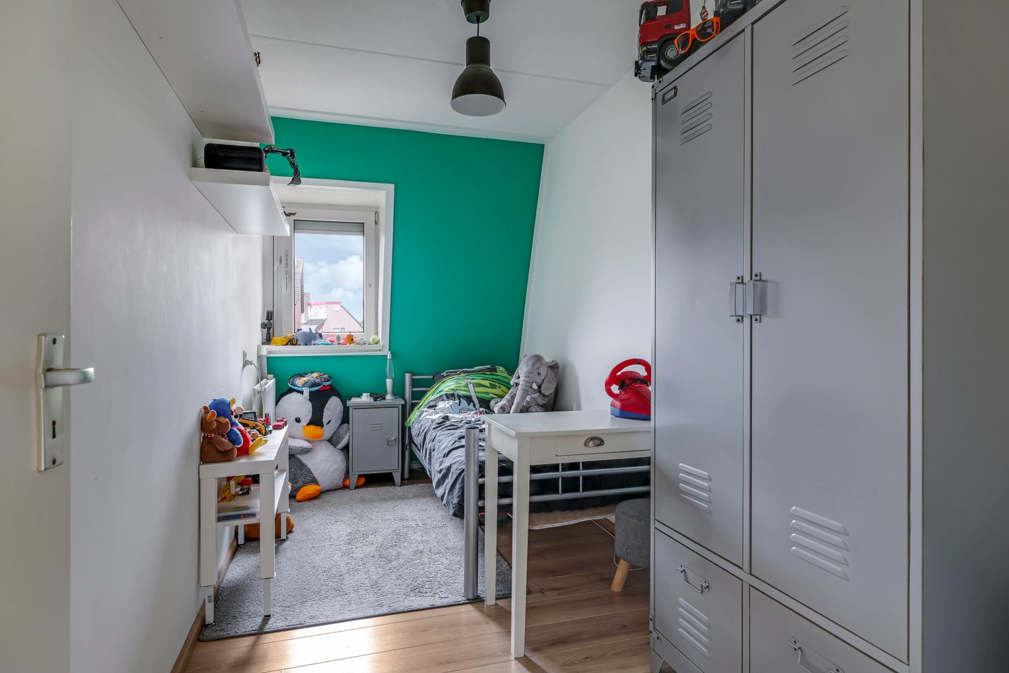 Photo 34 of Van Rooijenstraat 5