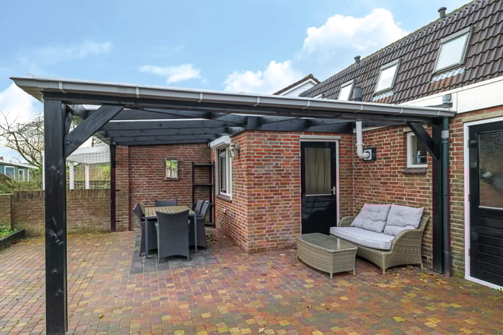 Foto 44 van Van Rooijenstraat 5