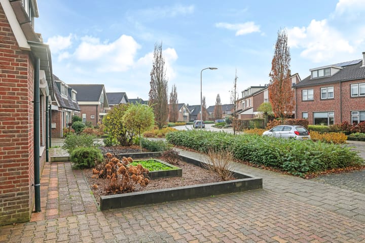 Foto 55 van Van Rooijenstraat 5