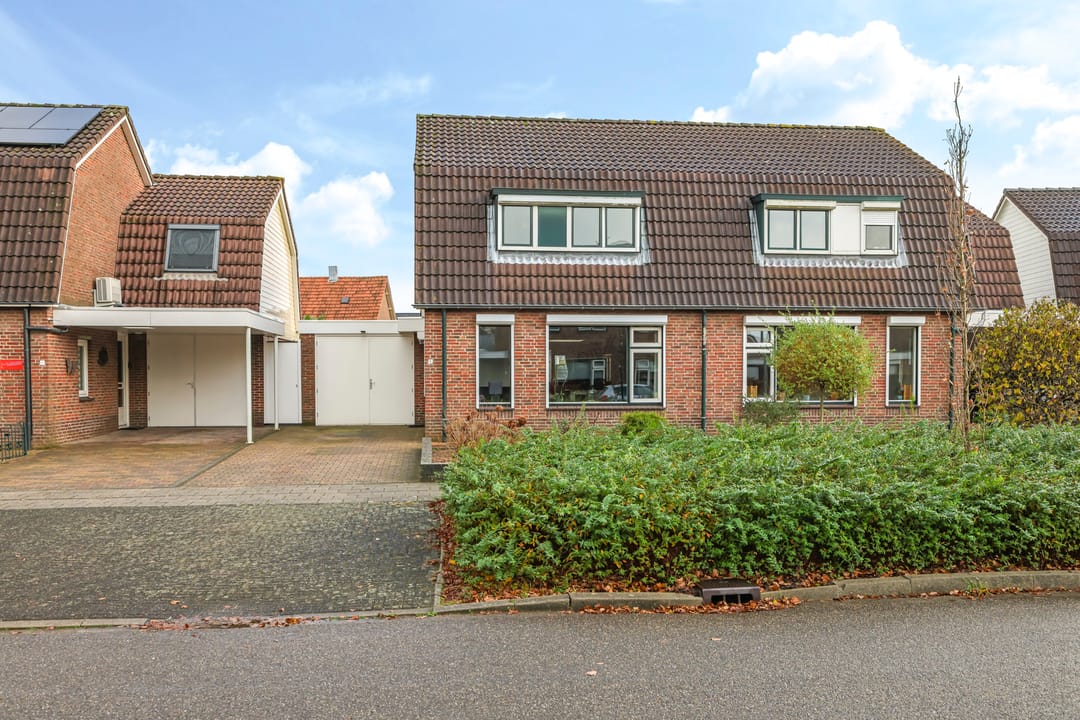 Photo 58 of Van Rooijenstraat 5