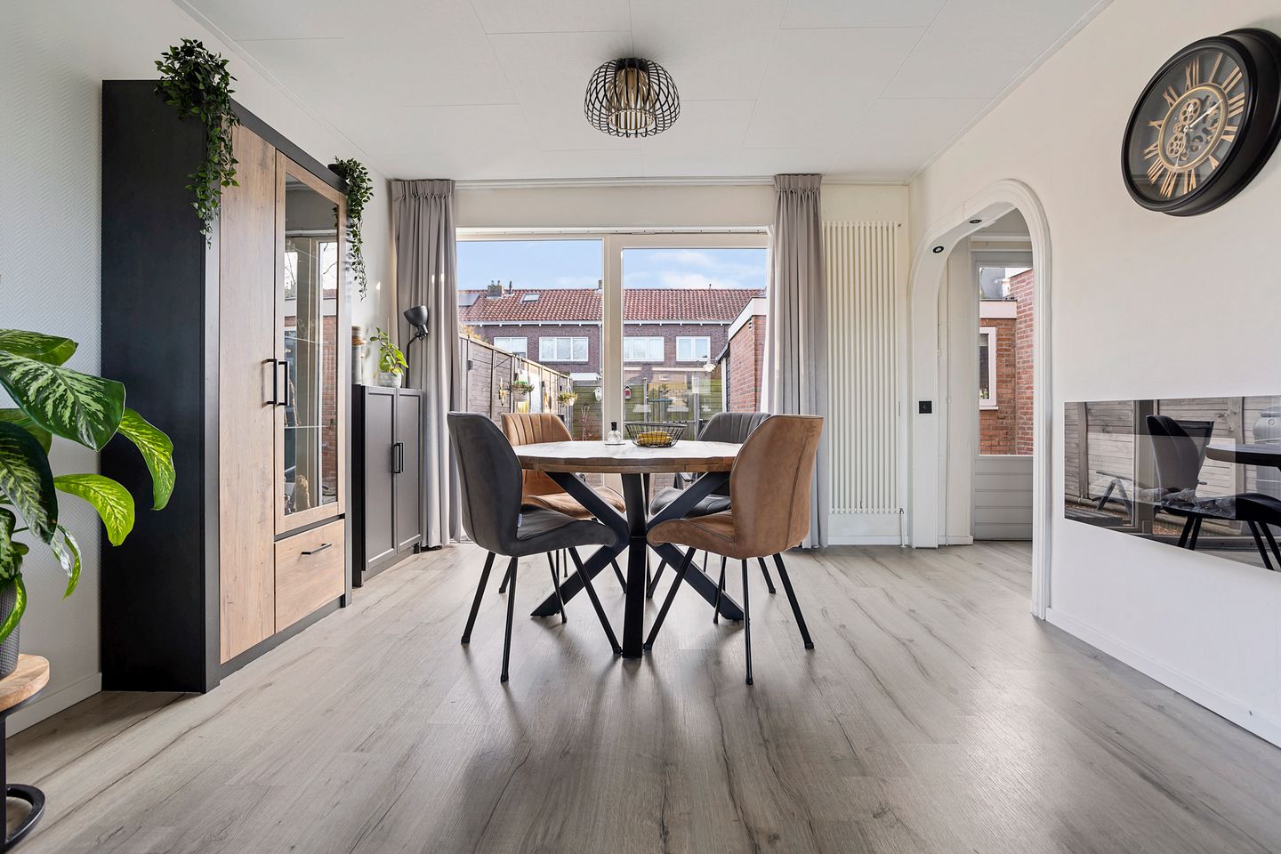 Foto 10 van Worp Tjaardastraat 143