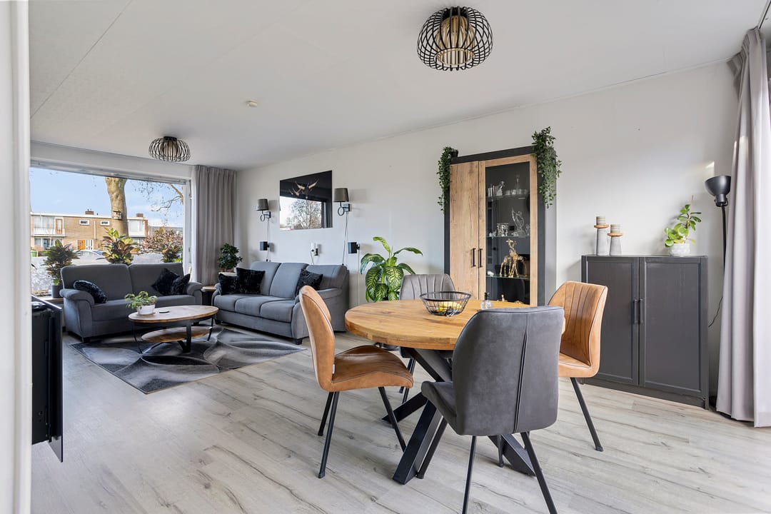 Foto 11 van Worp Tjaardastraat 143