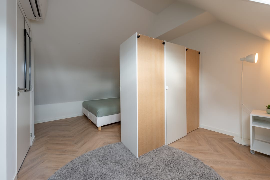 Foto 16 van Dam 81-A