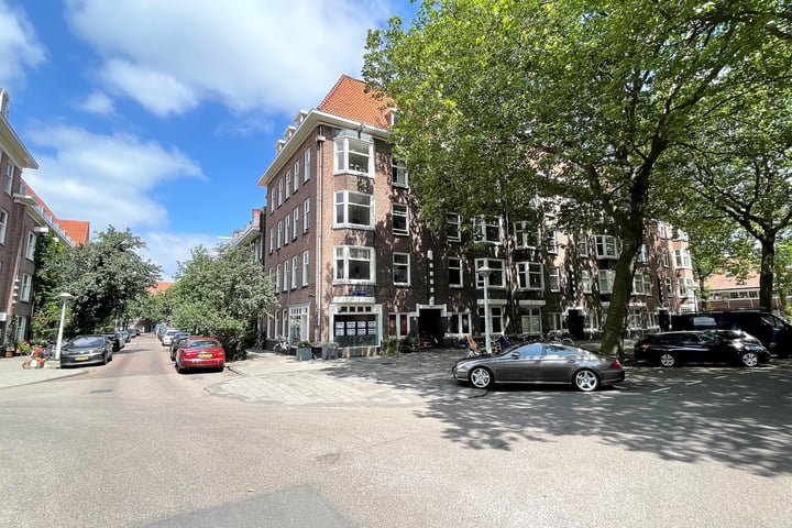 Bekijk foto 1 van Agamemnonstraat 15-2