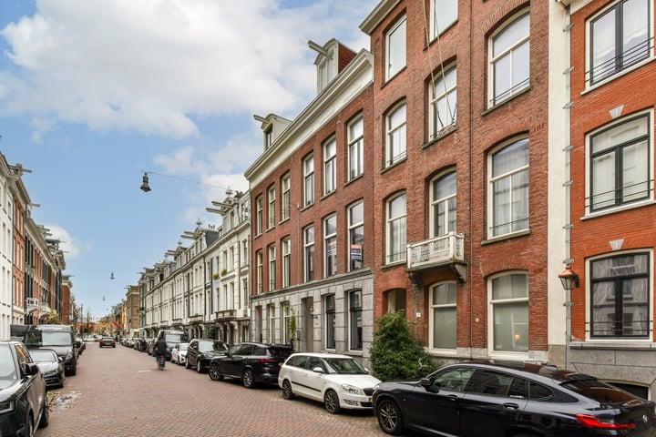 Bekijk foto 3 van Pieter Cornelisz. Hooftstraat 165-1