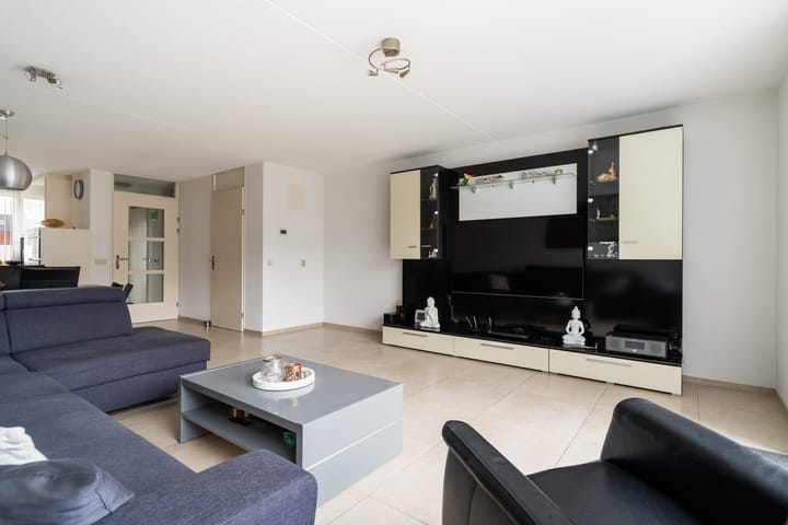 Foto 29 van Praagsingel 570