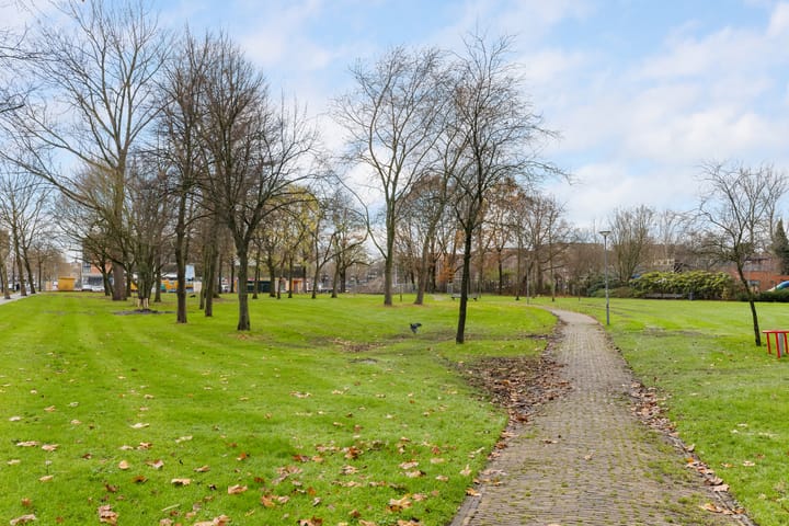 Foto 24 van Crooswijksestraat 14