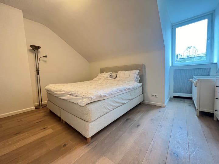 Photo 11 of Paulinastraat 64