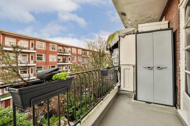 Photo 14 of Gulden Winckelplantsoen 26-2