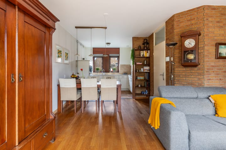 Foto 9 van Lijster 81