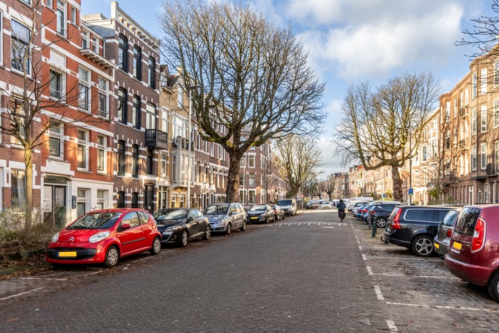 Bekijk foto 42 van Burgemeester Meineszlaan 50-B