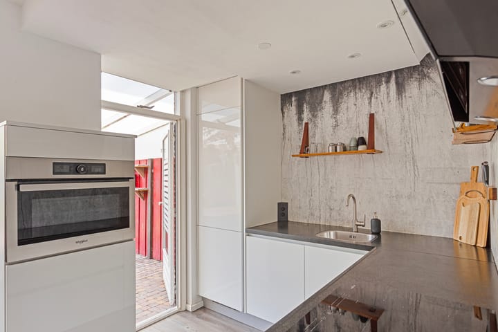 Foto 12 van Roerstraat 75