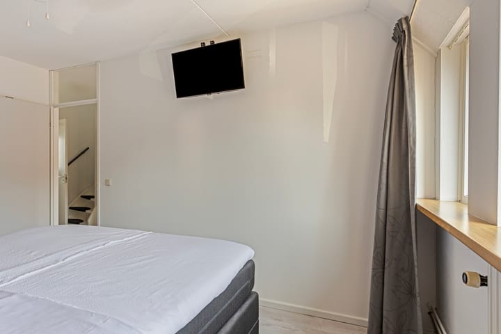 Foto 17 van Roerstraat 75