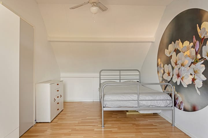 Foto 21 van Roerstraat 75