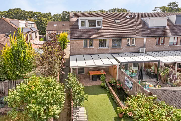 Foto 28 van Roerstraat 75