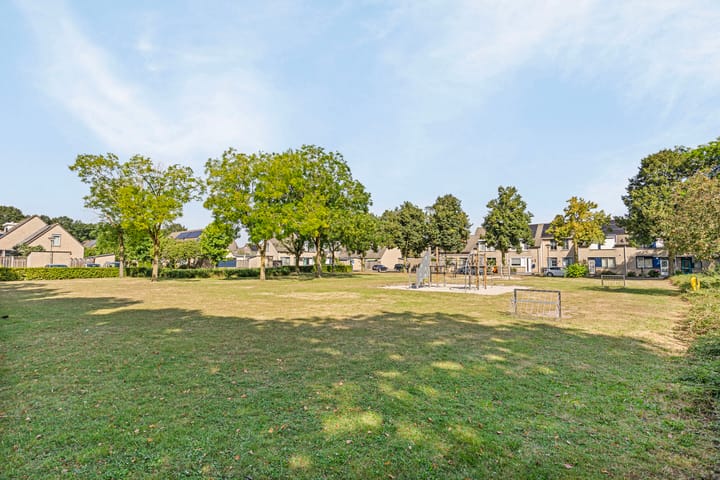 Foto 39 van Roerstraat 75