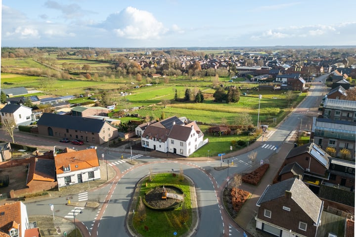 Bekijk foto 2 van Waarderweg 2