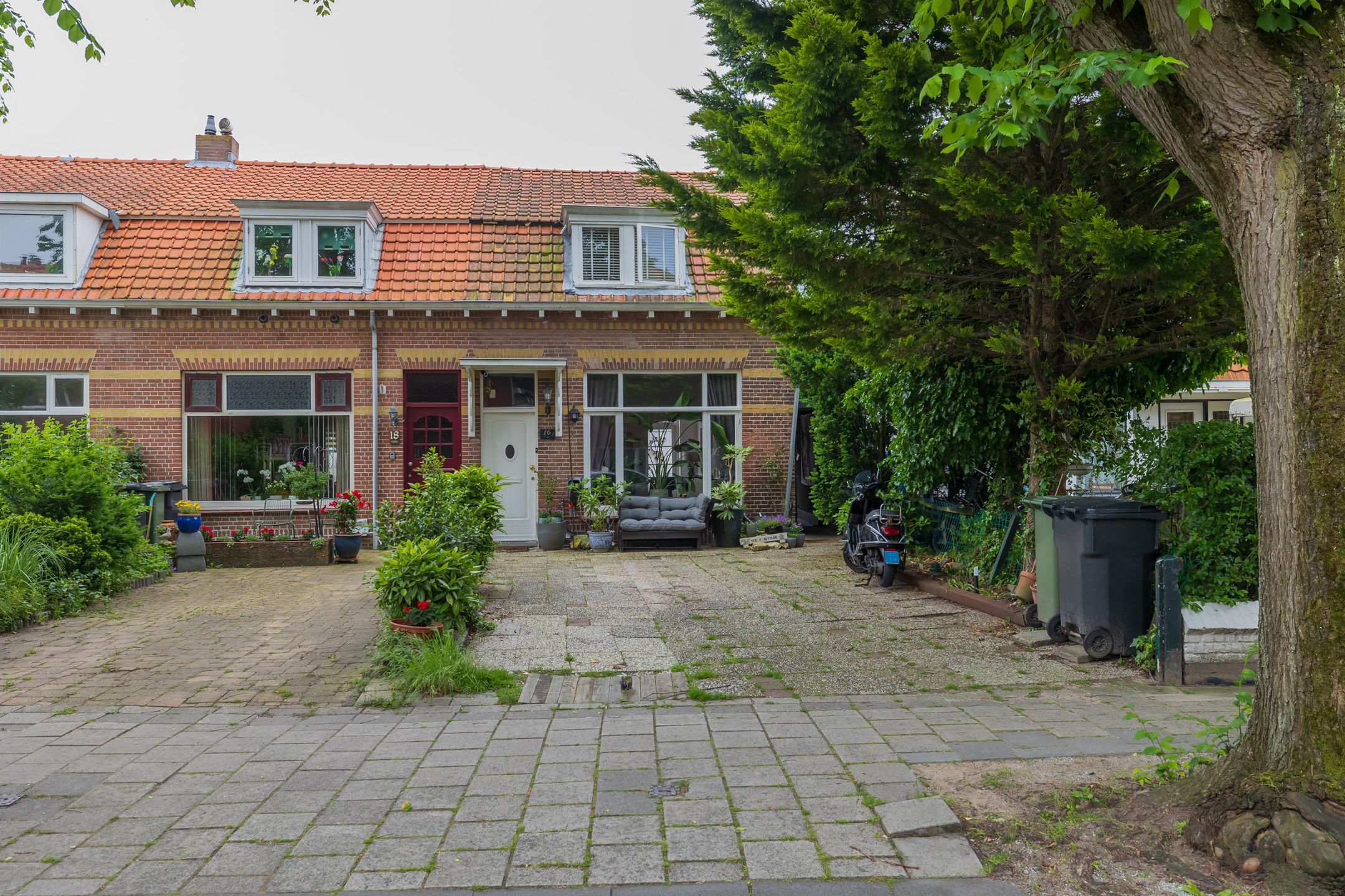 Photo 6 of Koninginneweg 16