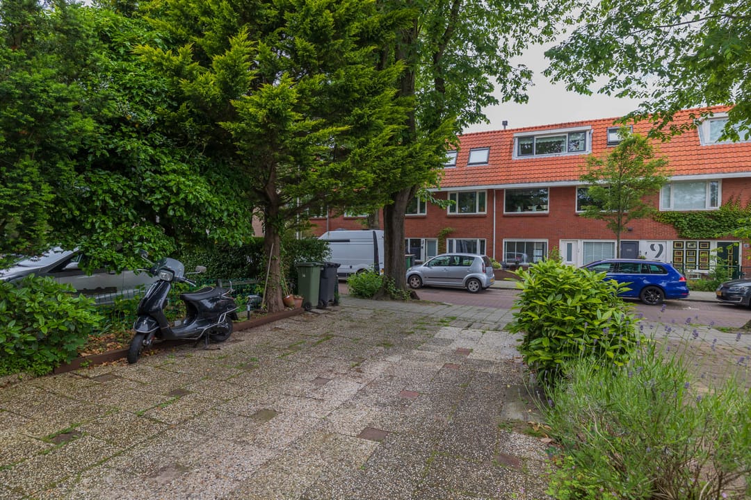 Photo 7 of Koninginneweg 16