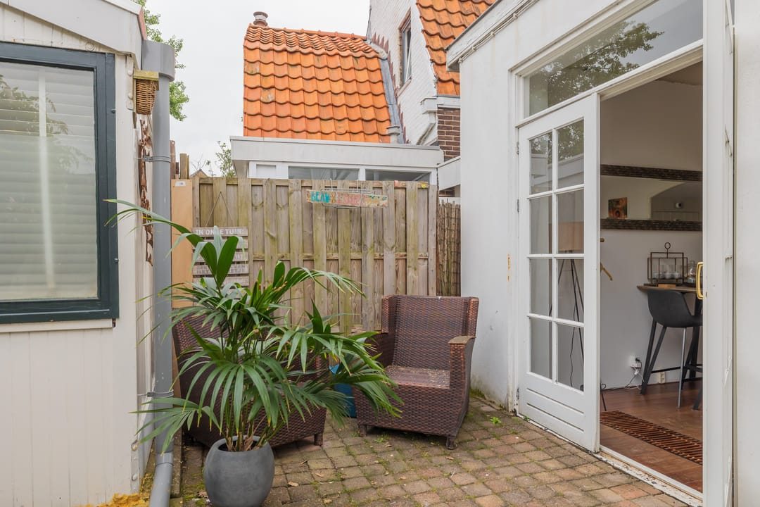 Photo 23 of Koninginneweg 16