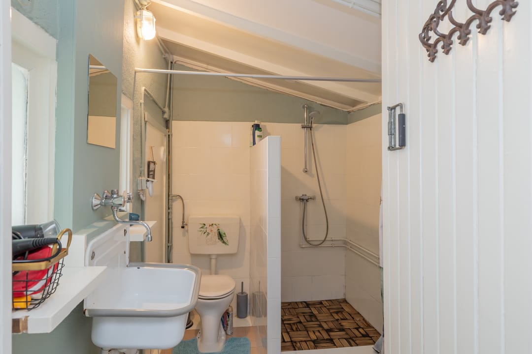 Photo 37 of Koninginneweg 16