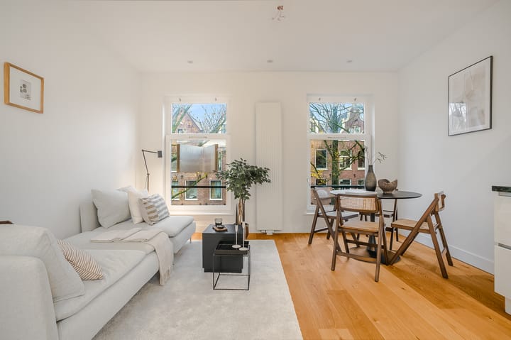 Photo 10 of Czaar Peterstraat 142-3