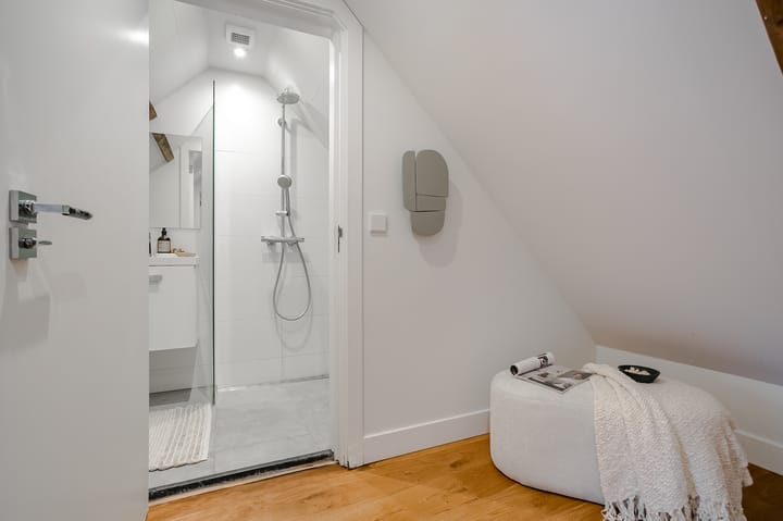 Photo 22 of Czaar Peterstraat 142-3