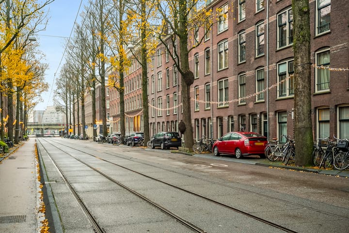 Photo 27 of Czaar Peterstraat 142-3