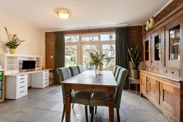 Photo 10 of Rutjensstraat 2