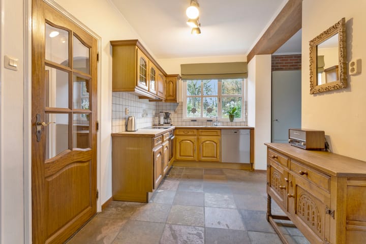 Photo 14 of Rutjensstraat 2