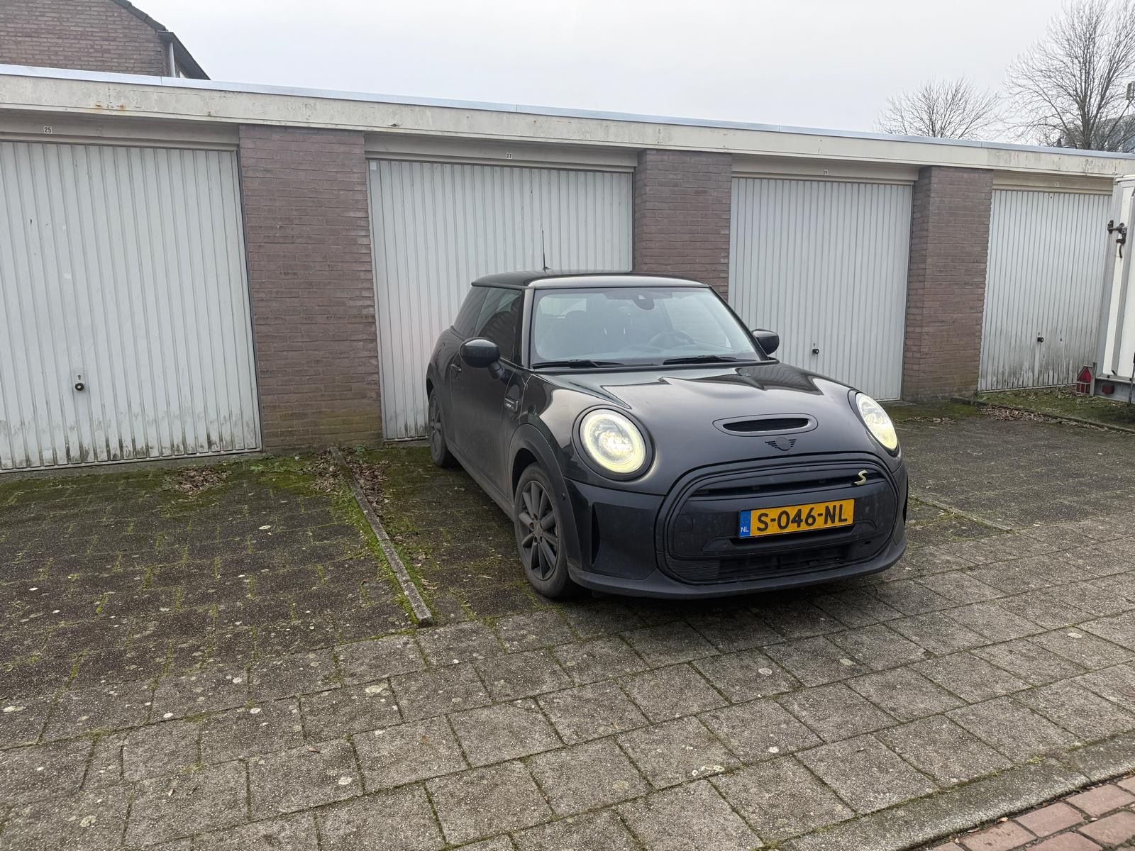 Burgemeester Van den Steenstraat 27