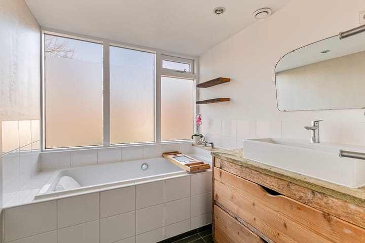 Foto 15 van Rijksweg 120-A