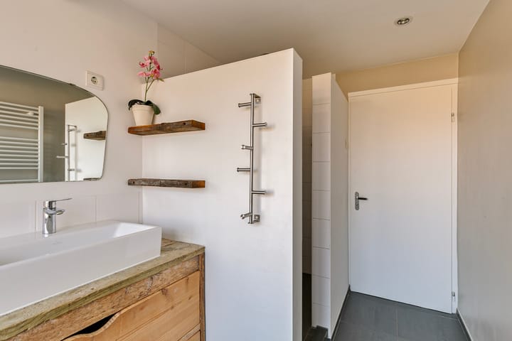 Foto 16 van Rijksweg 120-A