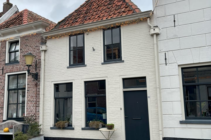 Bekijk foto 1 van Ellestraat 4