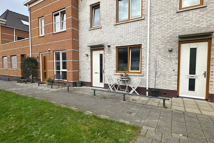 View photo 1 of Zaanstraat 130