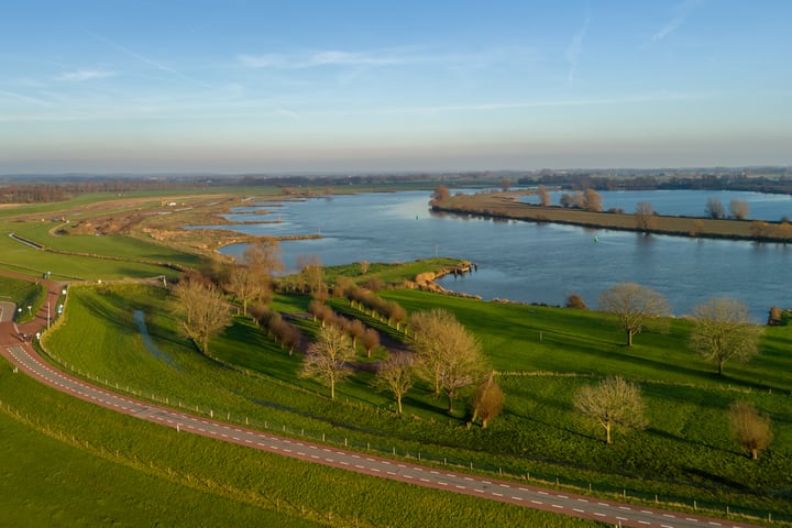 Bekijk foto 38 van Pothuizerweg 10