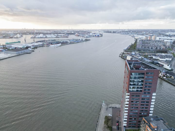 Foto 38 van Lloydkade 607